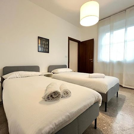 Kibilu - Viale Andrea Doria - Corso Buenos Aires - Porta Venezia - Centro Citta Lägenhet Milano Exteriör bild
